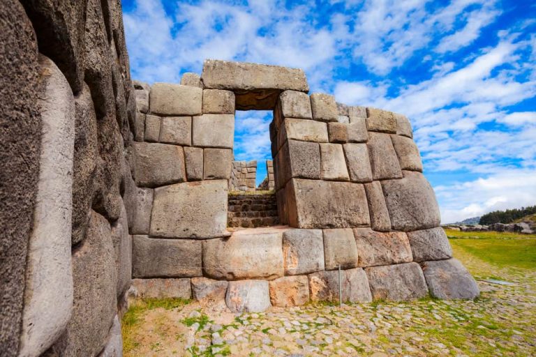 sacsayhuaman-cusco-days-tours-sam-travel